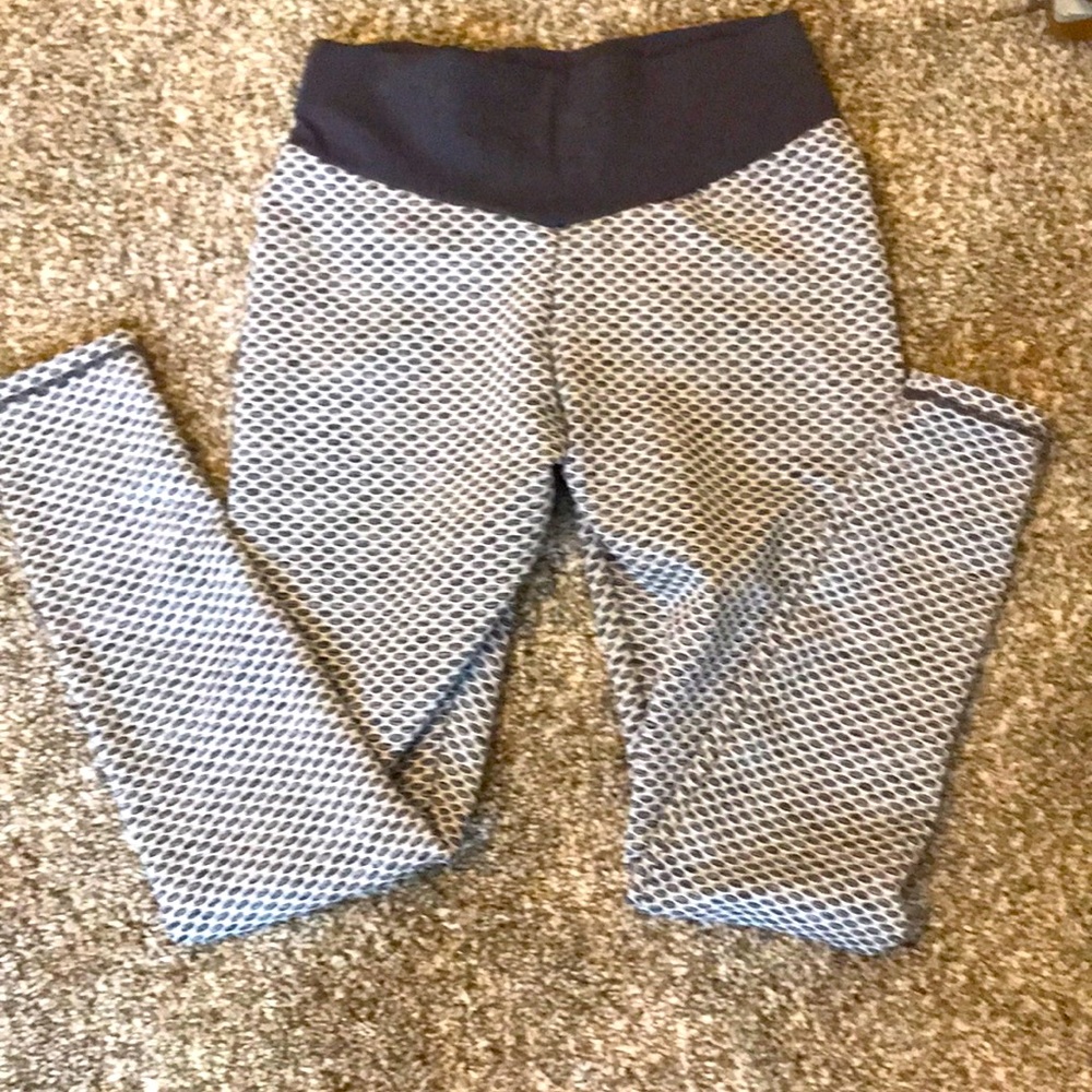 Scrunch butt leggings